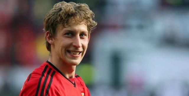 亚洲成人中文