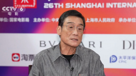 记者的秘密偷窥